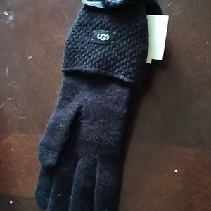 UGG black gloves
